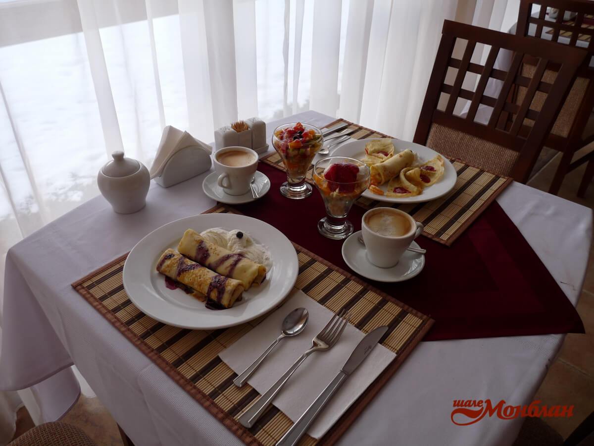 Сніданок в Яремчі